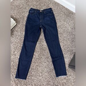 Universal Thread High-Rise Skinny Jean with raw hem - dark wash, size 4 short